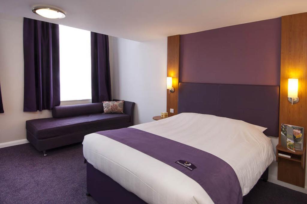 Premier Inn Norwich - Broadlands Park Buitenkant foto