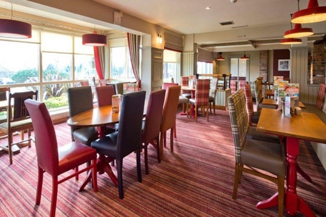 Premier Inn Norwich - Broadlands Park Thorpe St Andrew Buitenkant foto